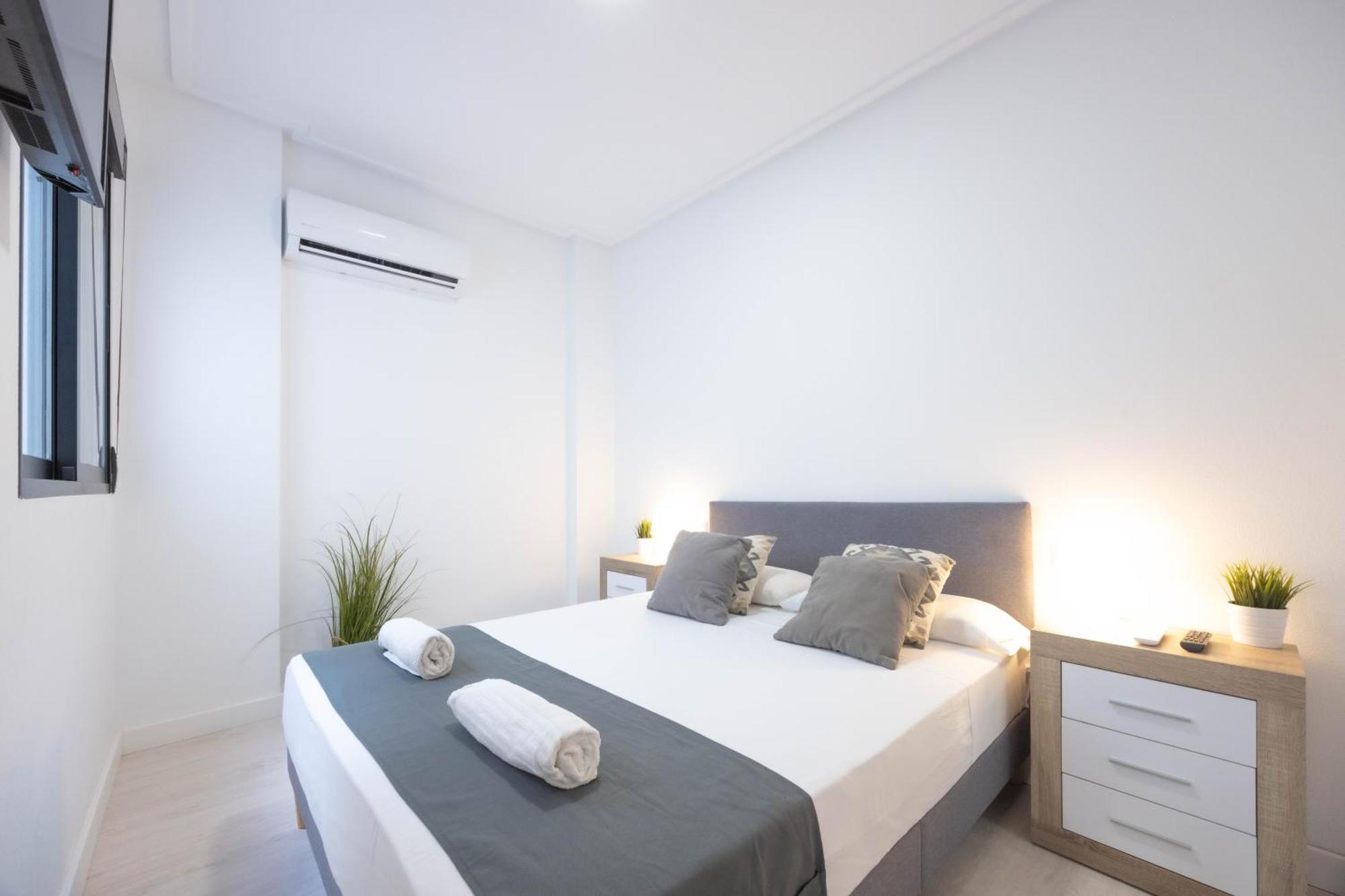 Apartamentos Marina Playa De Torrevieja By Apartamentos Torrevieja Exterior photo